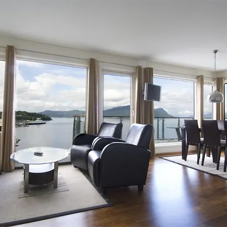 Hotell Spa-hotel Velvaere 4*