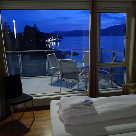 Hotell Spa-hotel Velvaere 4*